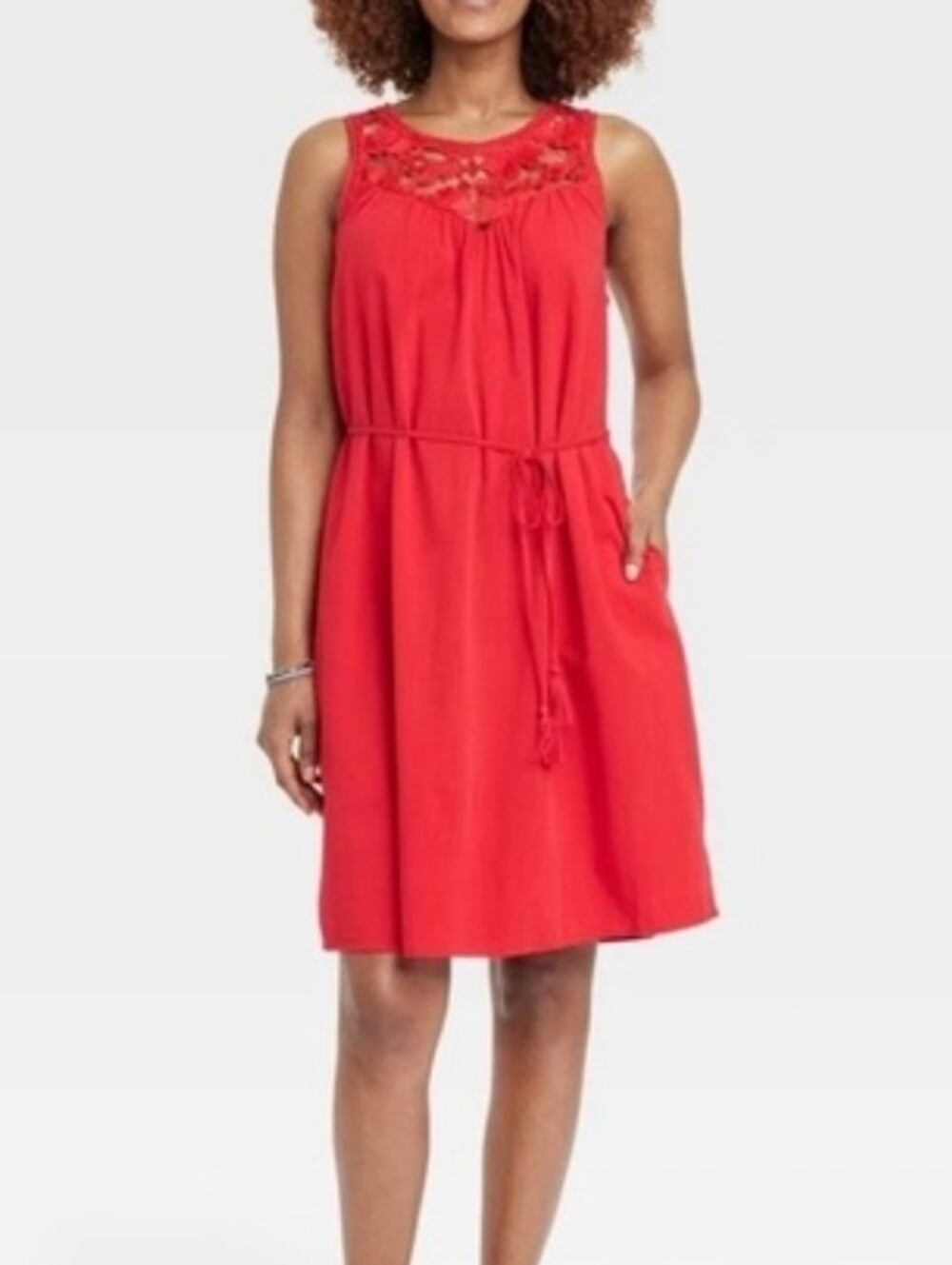 NWT Knox Rose Dress Crochet Lace Detail